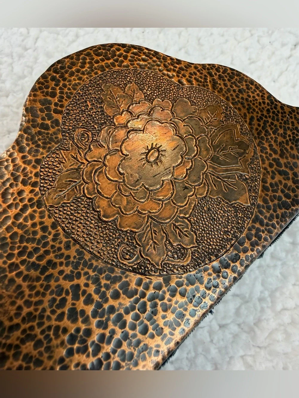 (VTG) Hammered Copper Floral Napkin / Letter Holder, OS